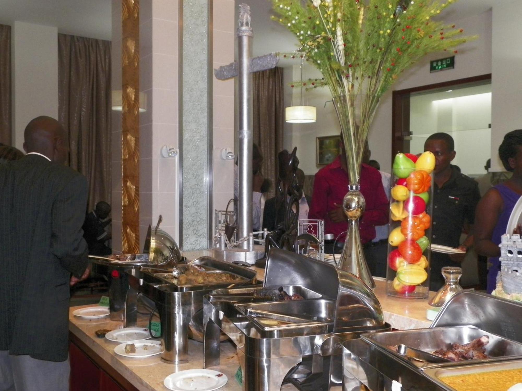 Soluxe Club International Hotel Nairobi Exterior foto