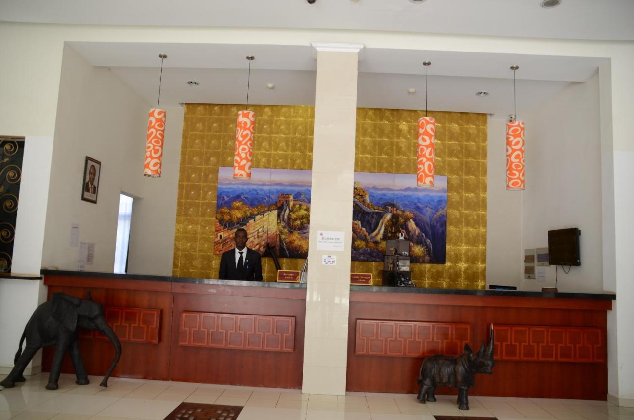 Soluxe Club International Hotel Nairobi Exterior foto